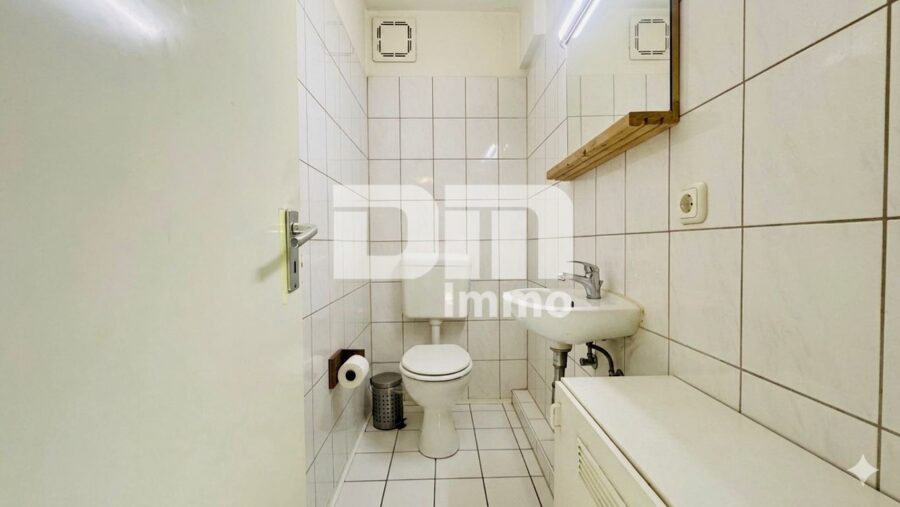 Großzügige altengerechte EG 4-Zimmer Wohnung mit großer Terrasse und Stellplatz - Gäste WC